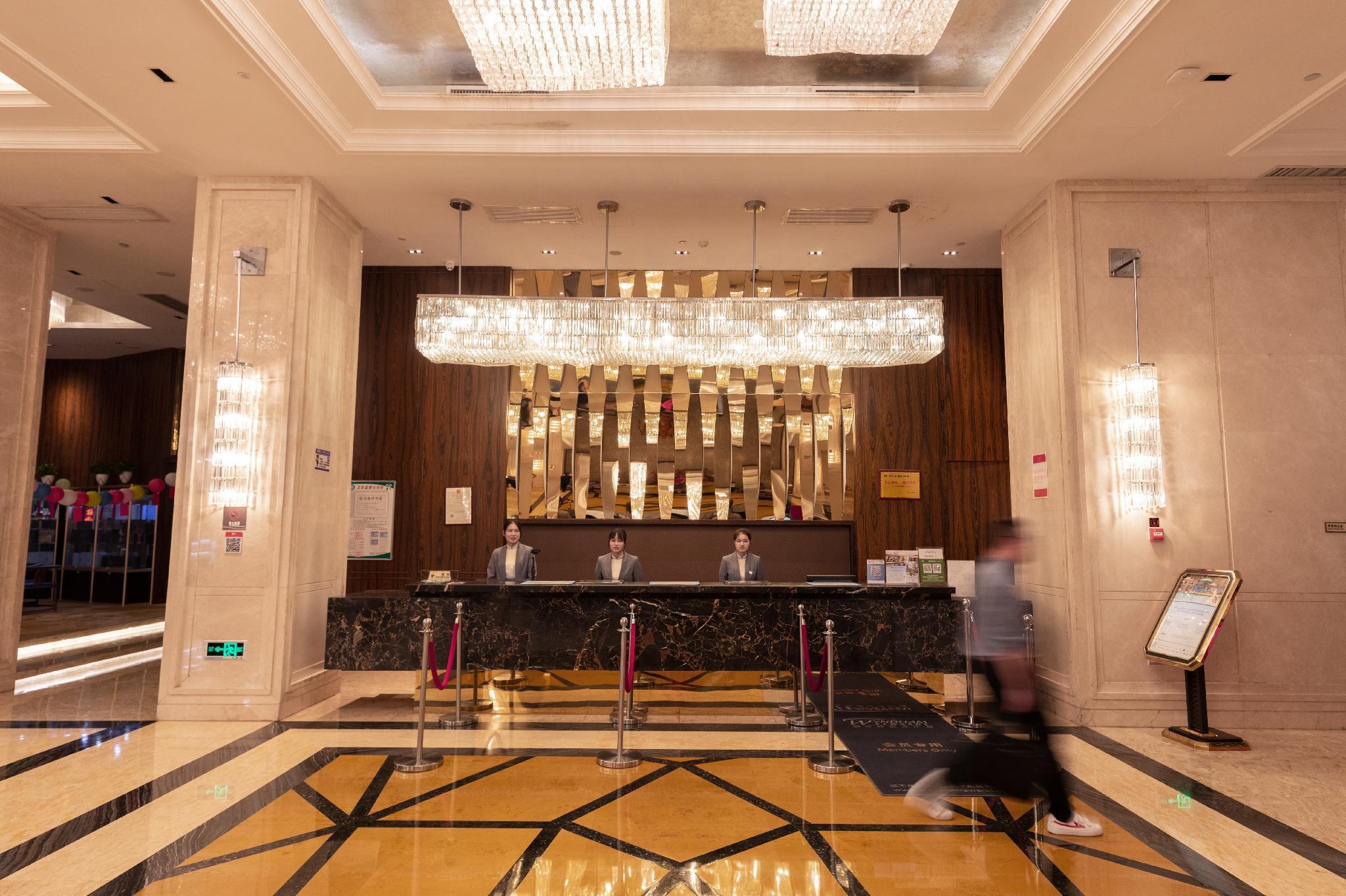 Ramada Plaza By Wyndham Fuzhou South Hotel Exterior photo
