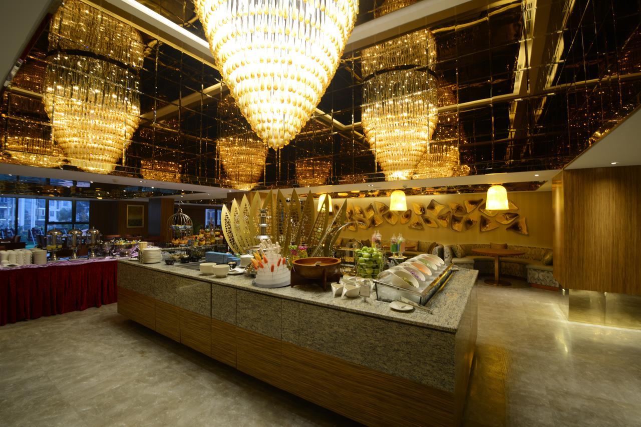 Ramada Plaza By Wyndham Fuzhou South Hotel Exterior photo