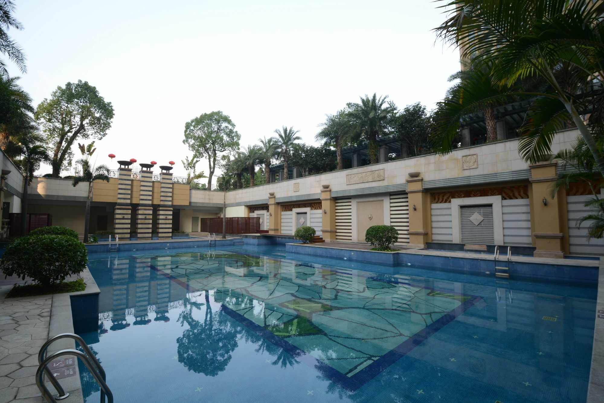 Ramada Plaza By Wyndham Fuzhou South Hotel Exterior photo